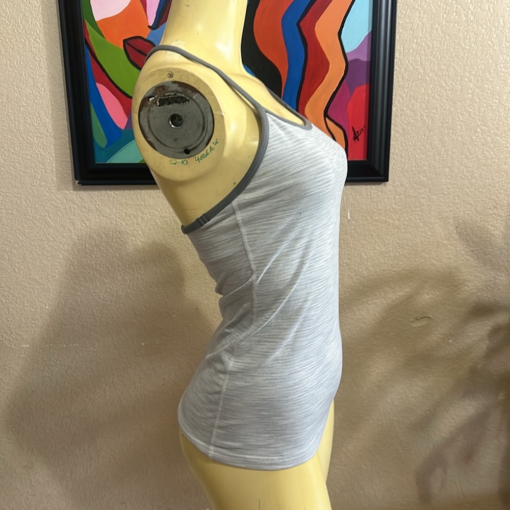 Gray LULULEMON Power Y Tank Top Size 6 - Picture 5 of 9